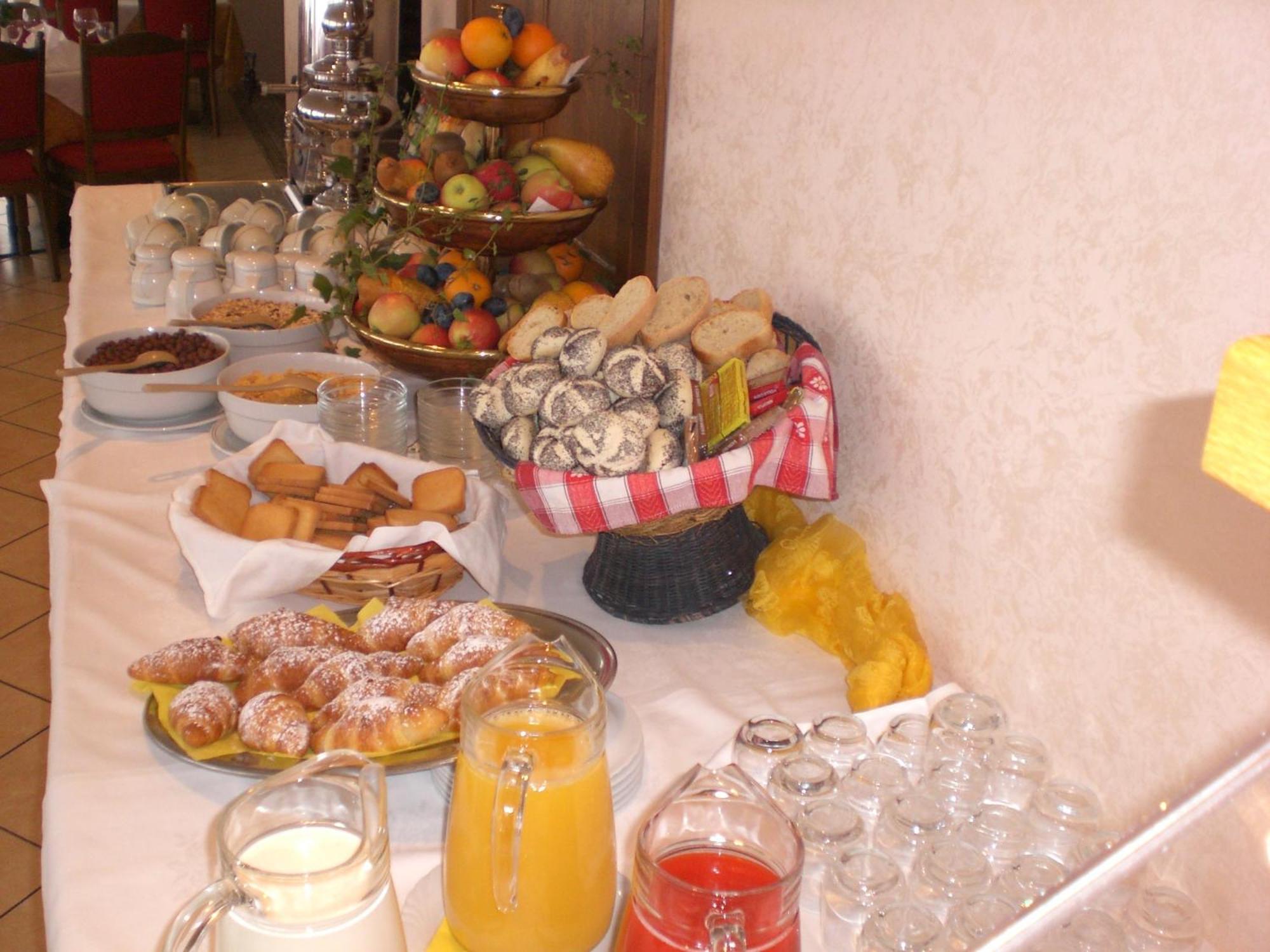 טיארנו די סוטו Panoramahotel Unterinnerhof מראה חיצוני תמונה